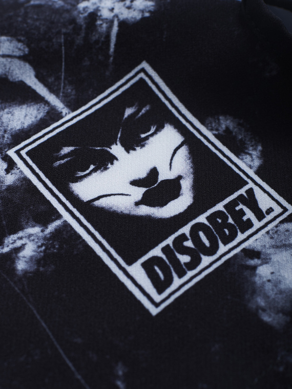 MANTO spodenki DISOBEY